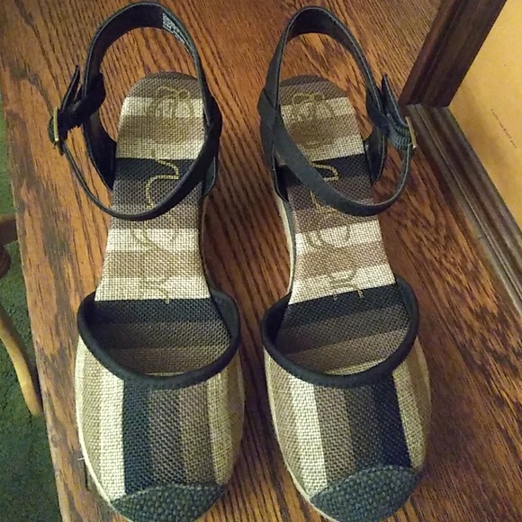 1 left Multi-colored burlap wedge espadrille - Picture 2 of 8